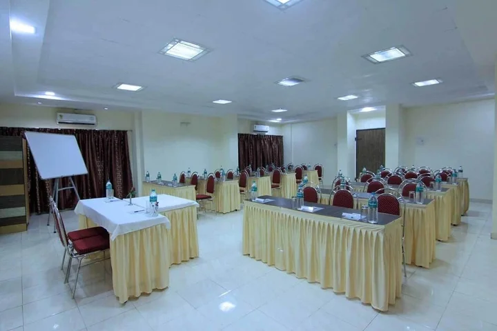 Лонавала: Hotel Royal Park