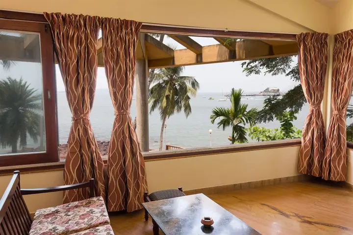 Панаджи: Hawaii-The Sea-Side Village Retreat,Goa