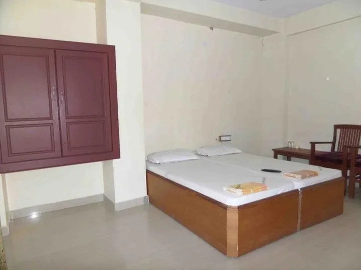 Eraniel: Hotel Kanya