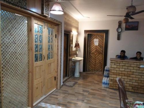 Шринагар: Hotel Kashmir Inn