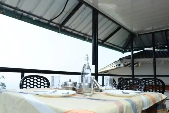 Муннар: Mist Inn Resort