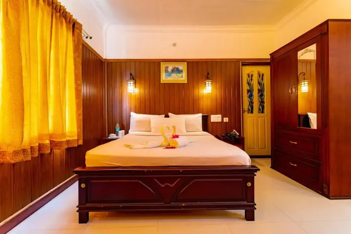 Муннар: Mist Inn Resort