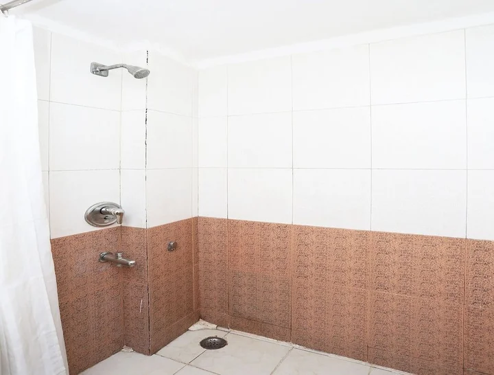 Нью-Дели: Hotel Atithi