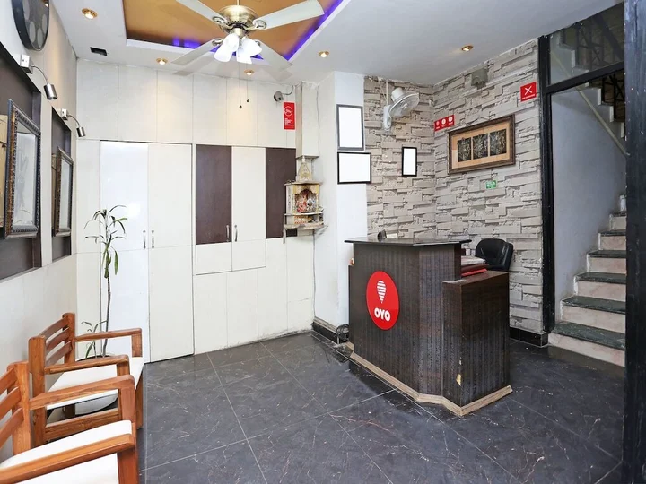 Нью-Дели: Hotel Atithi