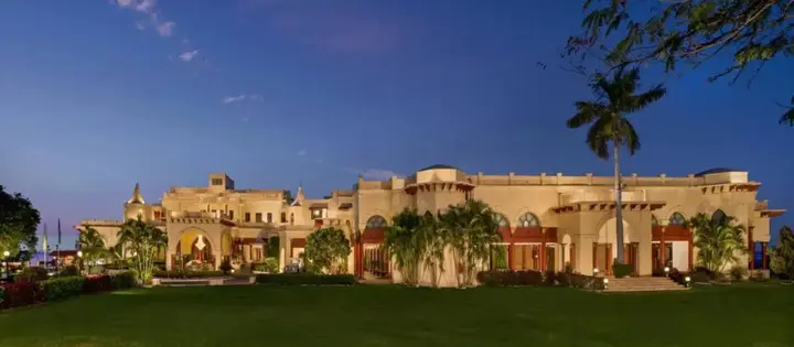 Бхопал: Noor-Us-Sabah Palace