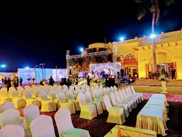Бхопал: Noor-Us-Sabah Palace