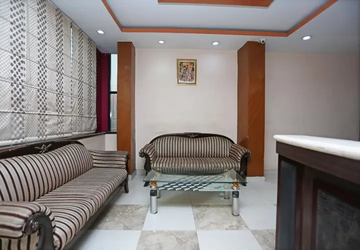 Варанаси: OYO 3996 HKJ Residency