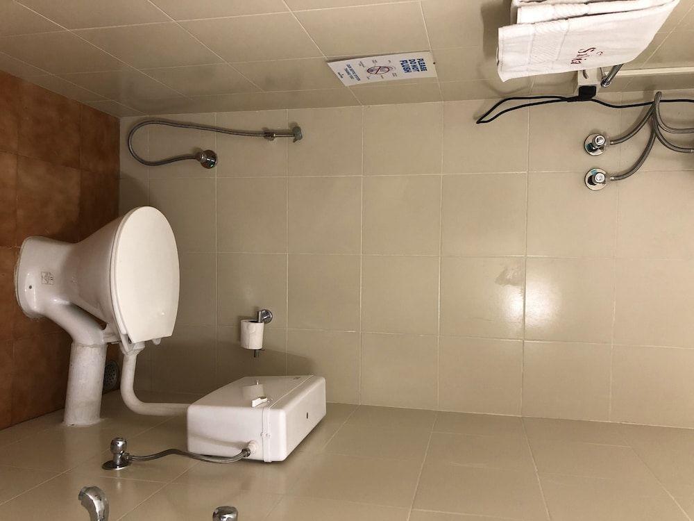 Силигури: Hotel Saluja