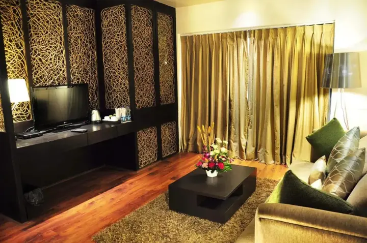 Колката: Senses Hotel