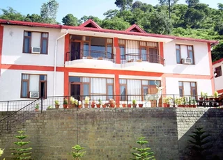 Казаули: Surya RockRose Resort