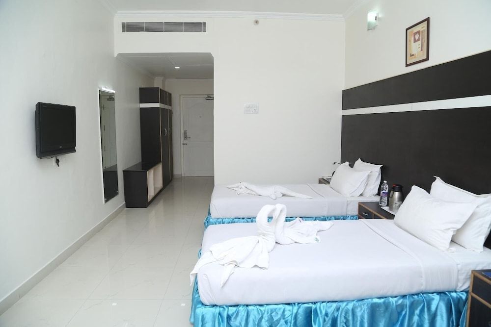 Тутикорин: Hotel Dsf Grand Plazas