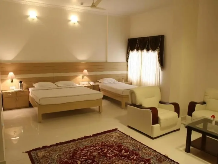 Тутикорин: Hotel Dsf Grand Plazas