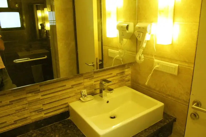 Мумбаи: Galaxy Hotel