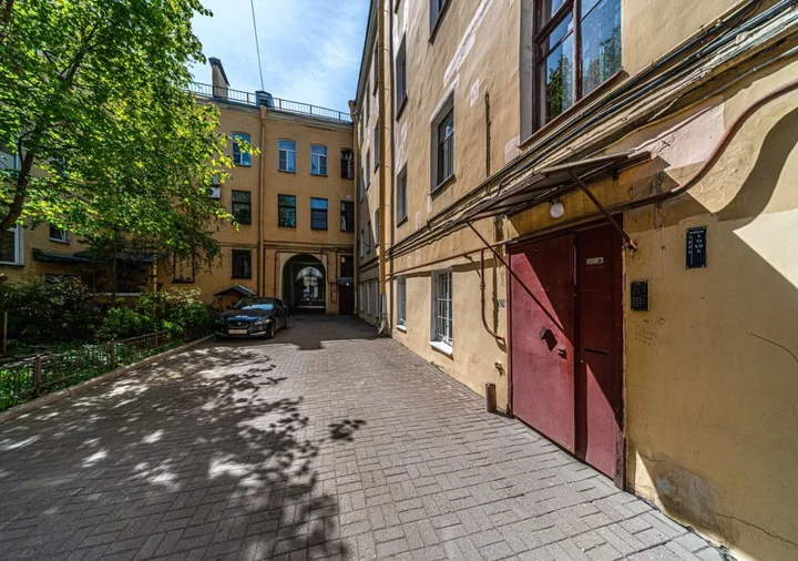 Санкт-Петербург: Апартаменты Apartment near Spit of Vasilyevsky Island