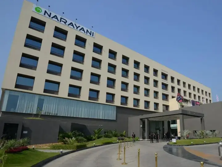 Ахмедабад: Narayani Heights Hotel and Resort