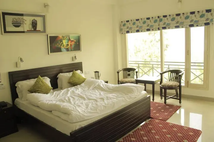 Куфри: Maple Resort Chail