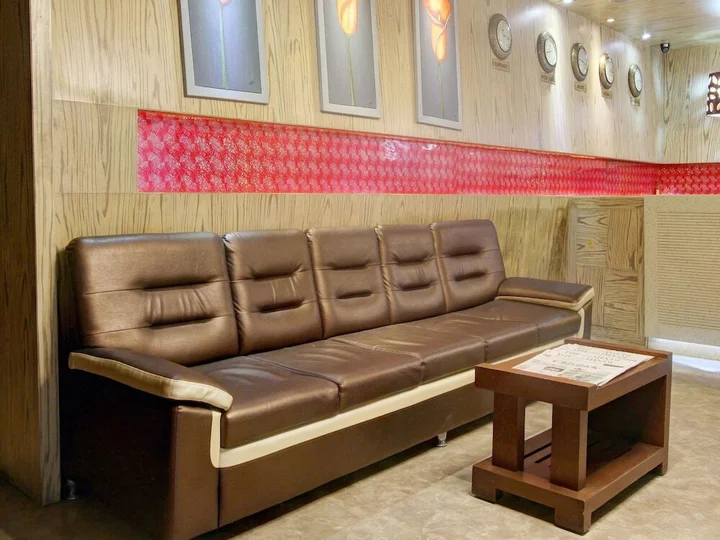 Бангалор: R D Suites A Business Hotel