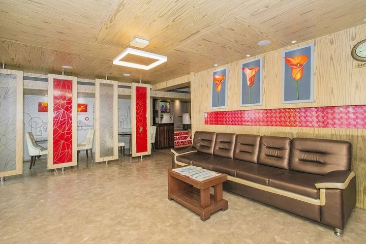 Бангалор: R D Suites A Business Hotel