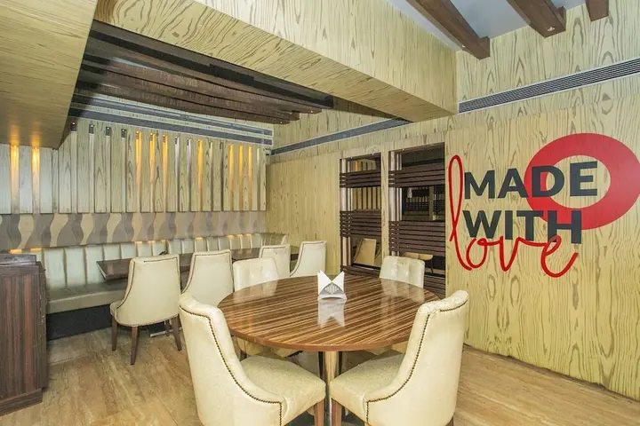 Бангалор: R D Suites A Business Hotel