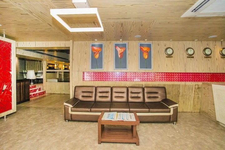 Бангалор: R D Suites A Business Hotel