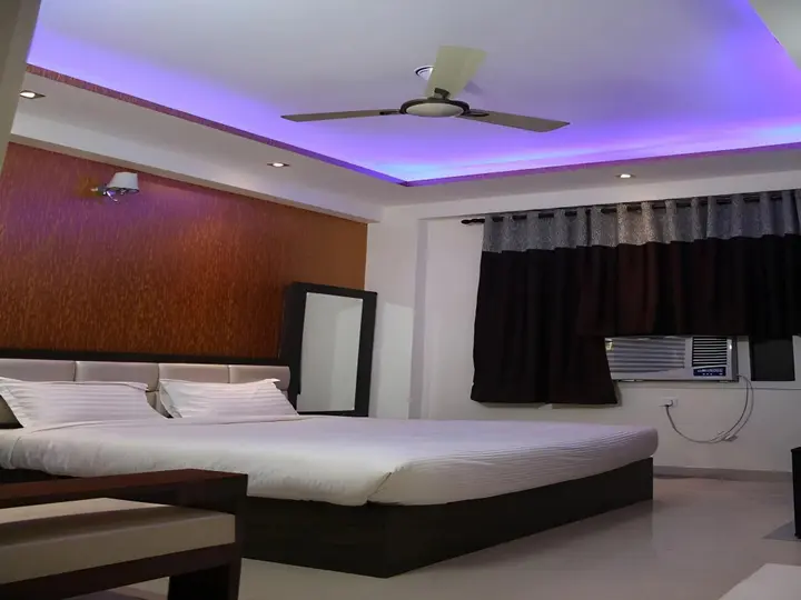 Лакхнау: Hotel Golden Sky