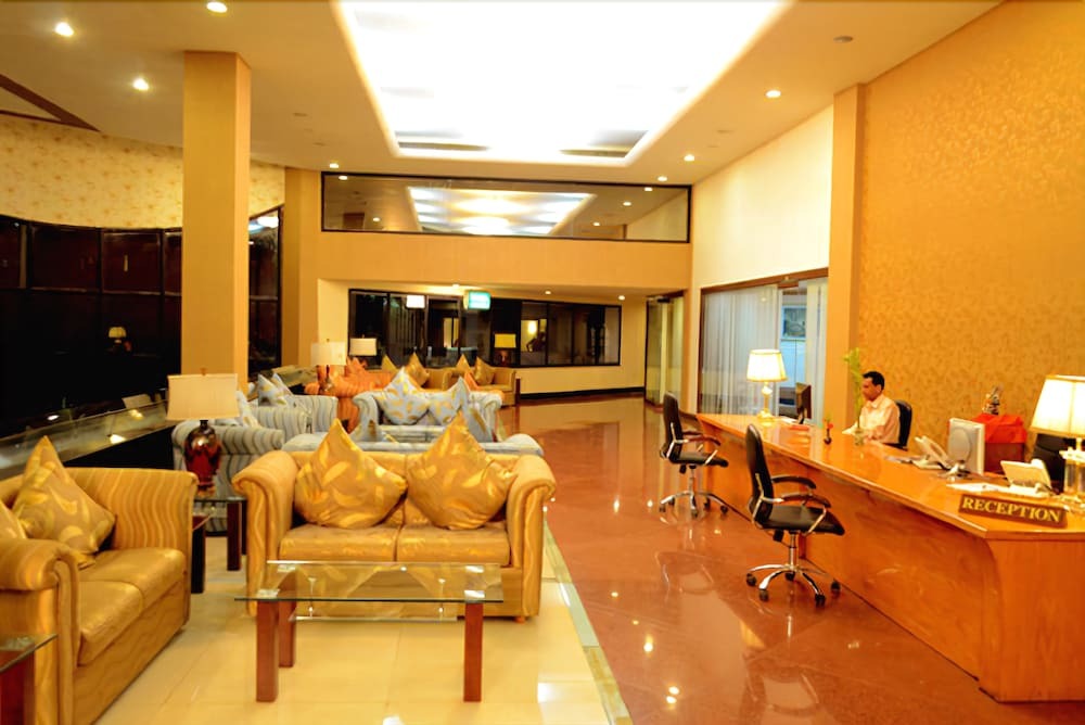 Нашик: Meuse Jupiter Business and Luxury Hotel