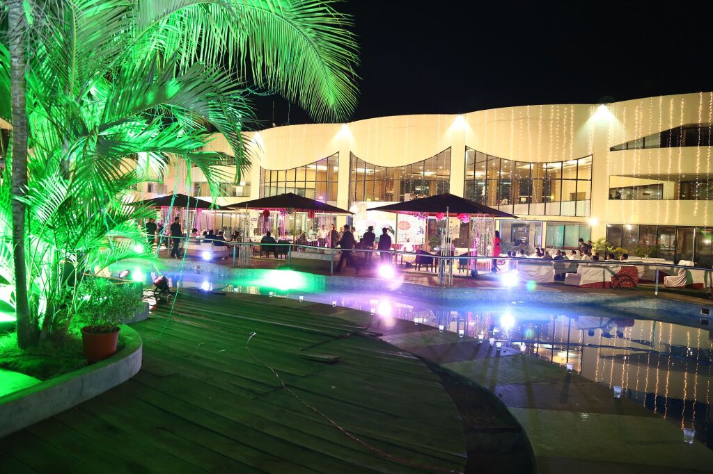 carousel image 1