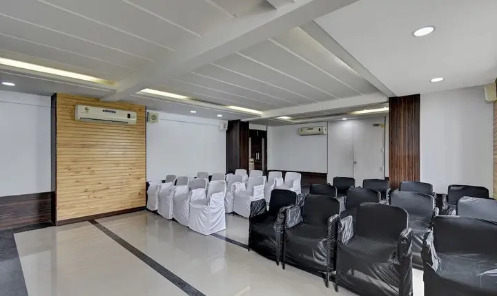 Аурангабад: Treebo Admiral Suites New Usmanpura