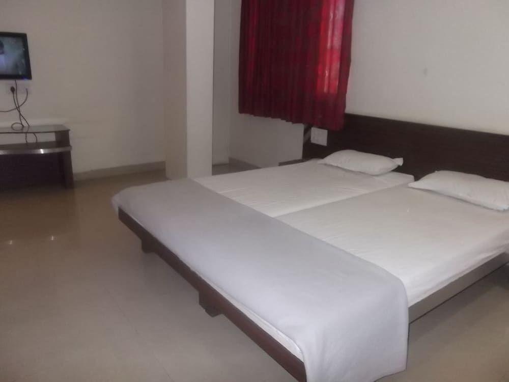 Ранжангаон: Hotel Shivalin