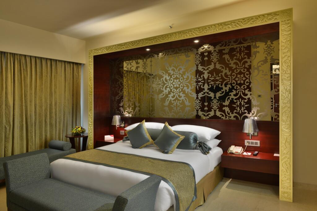 Ахмедабад: Crowne Plaza Ahmedabad City Centre by IHG