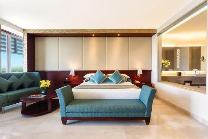 Ахмедабад: Crowne Plaza Ahmedabad City Centre by IHG