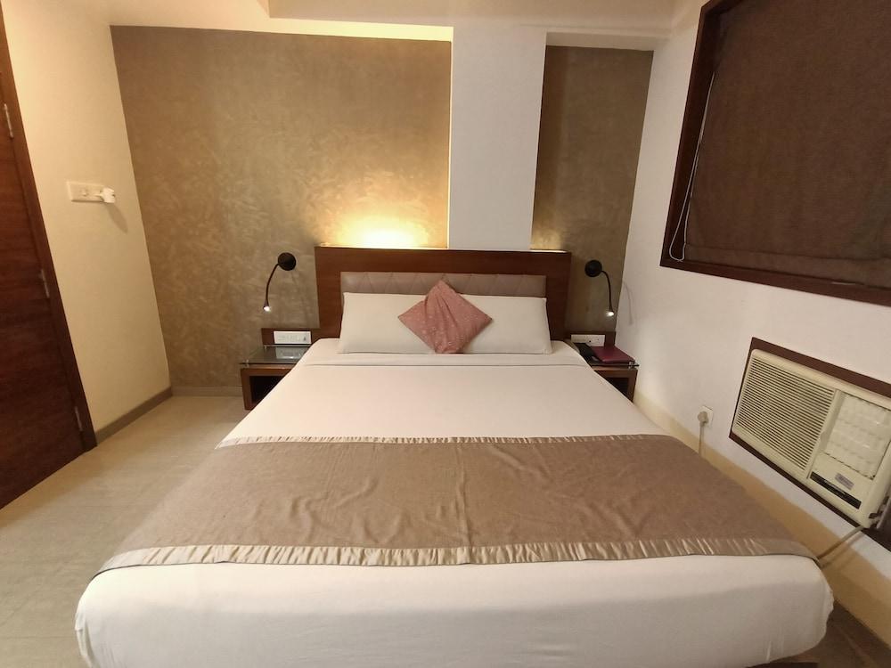 Тхане: Hotel Vinyasa
