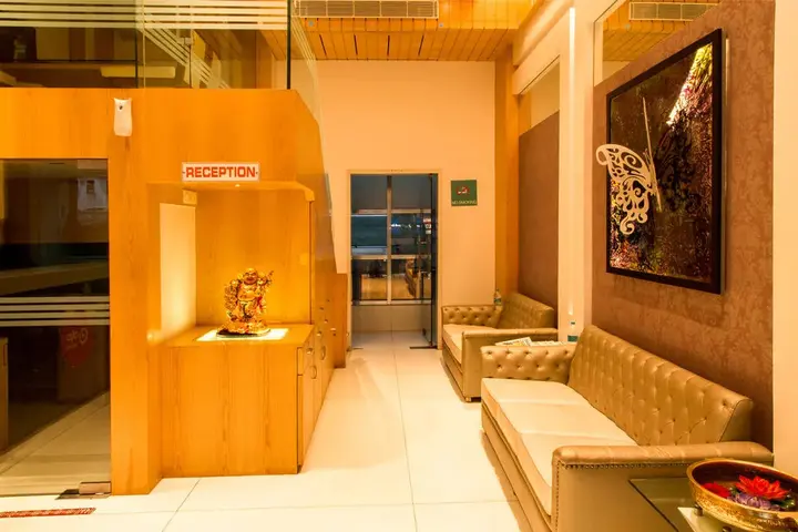 Тхане: Hotel Vinyasa