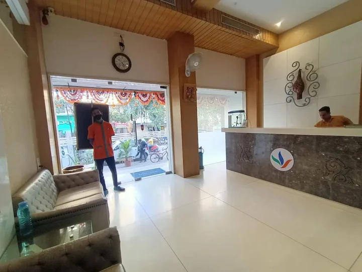Тхане: Hotel Vinyasa