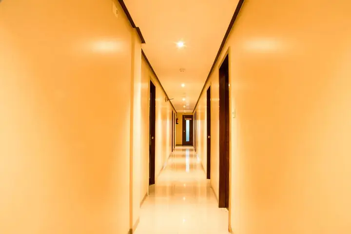 Тхане: Hotel Vinyasa
