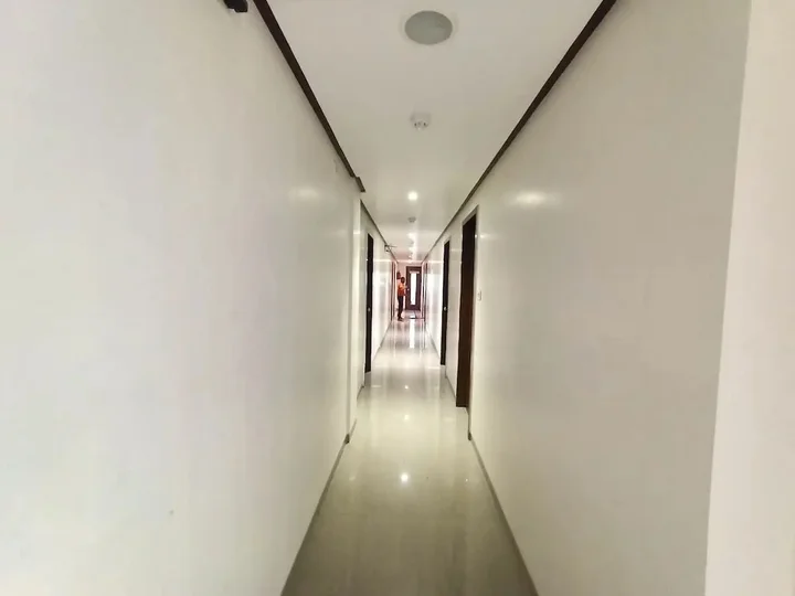 Тхане: Hotel Vinyasa