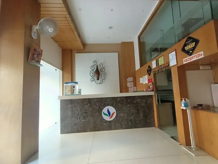 Тхане: Hotel Vinyasa