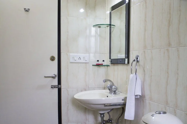Колката: Oyo 15258 Hotel Arya International