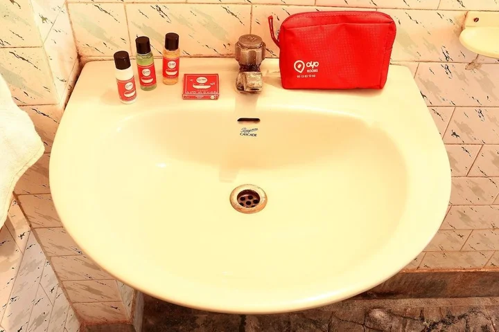 Колката: OYO 1226 Salt Lake