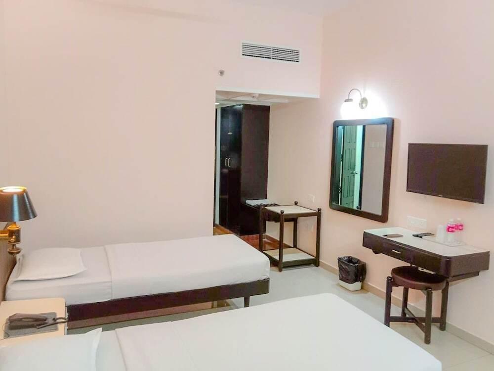 Перумал Ковил Пати: Hotel Indraprastha