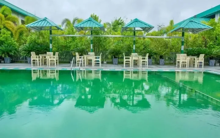 Кохора: Resort Borgos