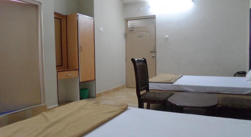 Тирупати: Hotel Pasuparthy Residency