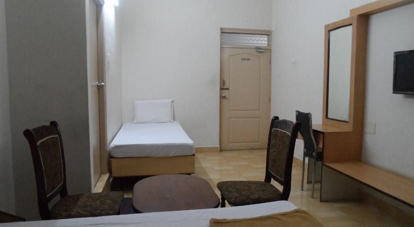 Тирупати: Hotel Pasuparthy Residency