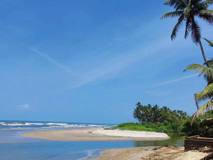 Ашвем: Ashvem Beach Inn