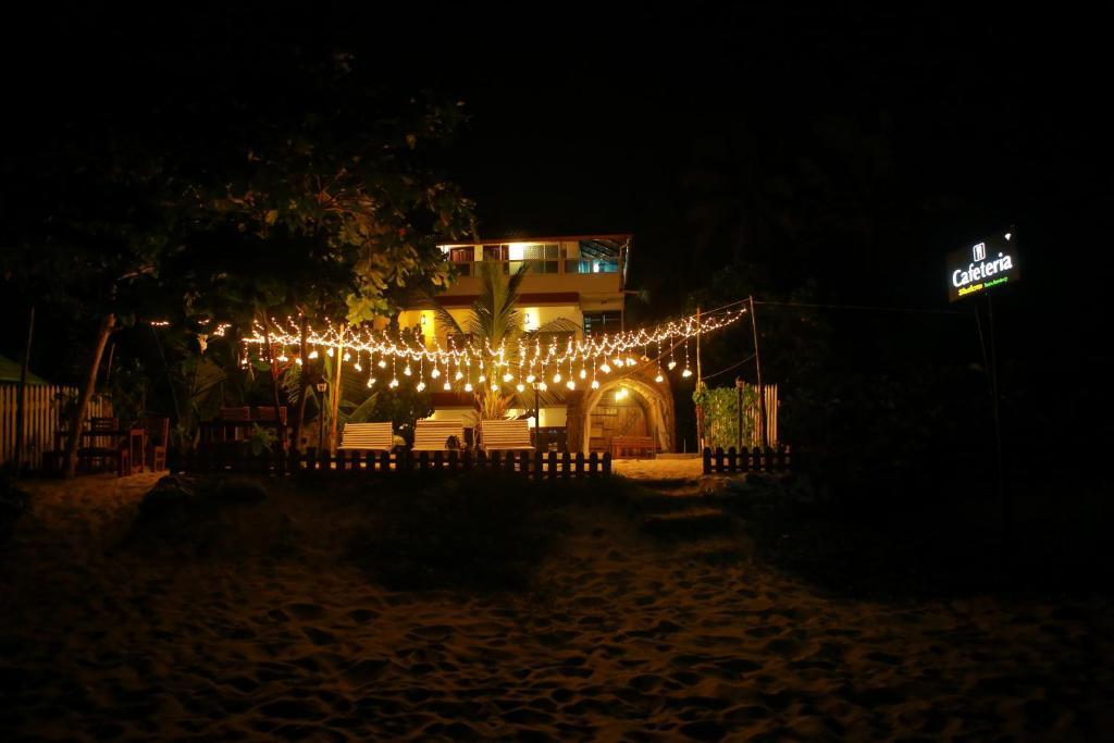 Аллеппи: Shalom Beach Residency