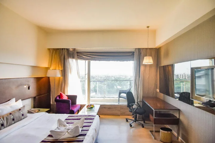 Пимпри-Чинчвад: Regenta Central Grand Exotica Pune