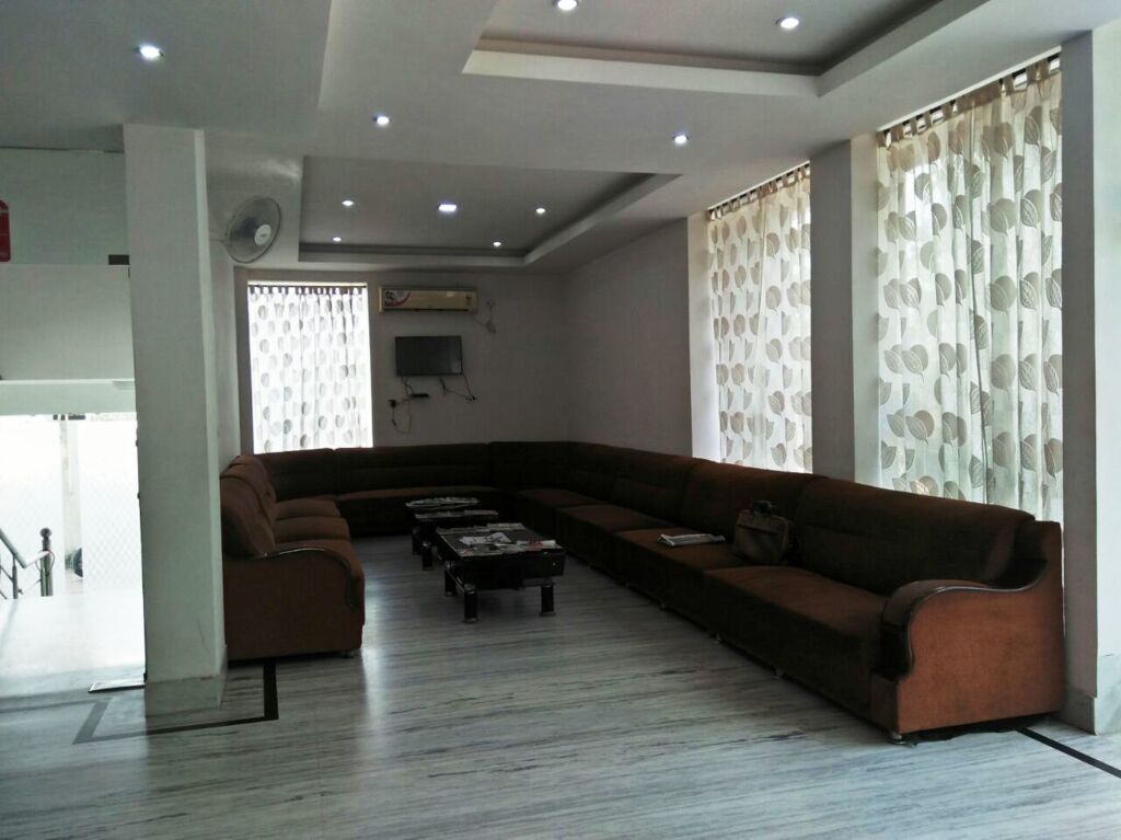 Бодх-Гая: Hotel R. K. Palace