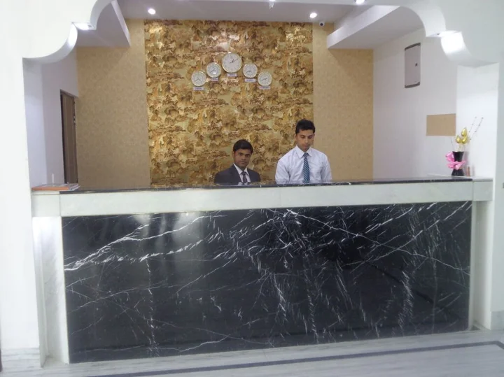 Бодх-Гая: Hotel R. K. Palace