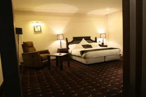 Мератх: Hotel Krome