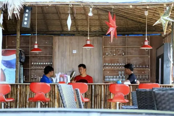 Sheen Beach Resort — фото 2